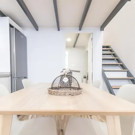 דירה Modern On Two Levels, 3 Minutes From The Sea